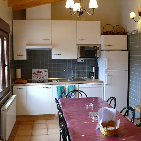 Duquesa De La Conquista De Avila Nyaraló