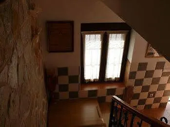 Duquesa De La Conquista De Avila Holiday home Vega de Santa Maria