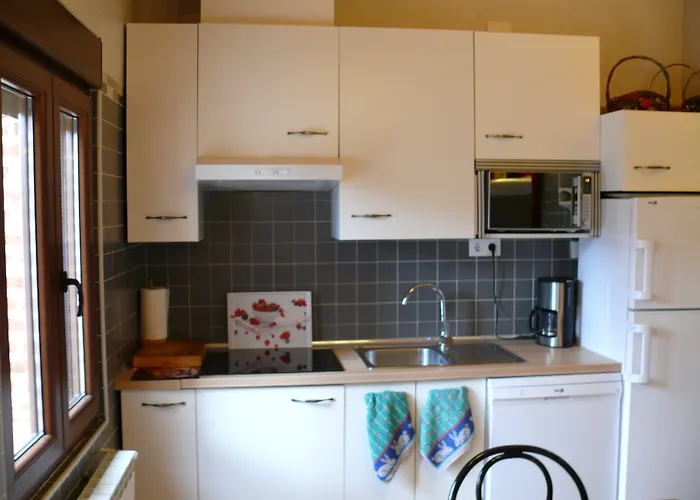 Duquesa De La Conquista De Avila 펜션 *