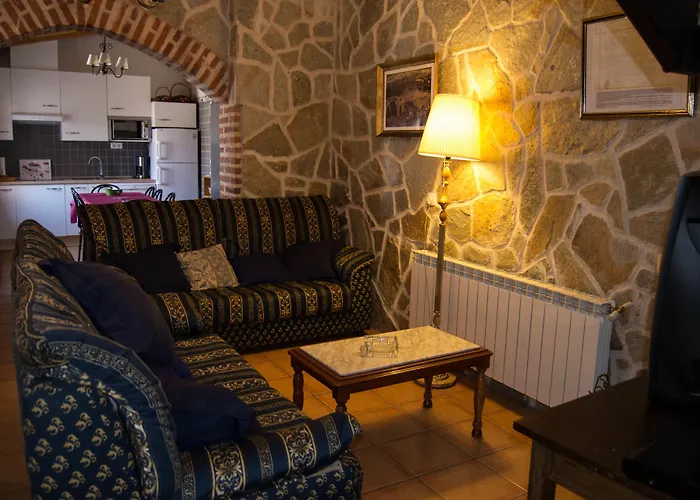 Duquesa De La Conquista De Avila 베가 드 산타 마리아