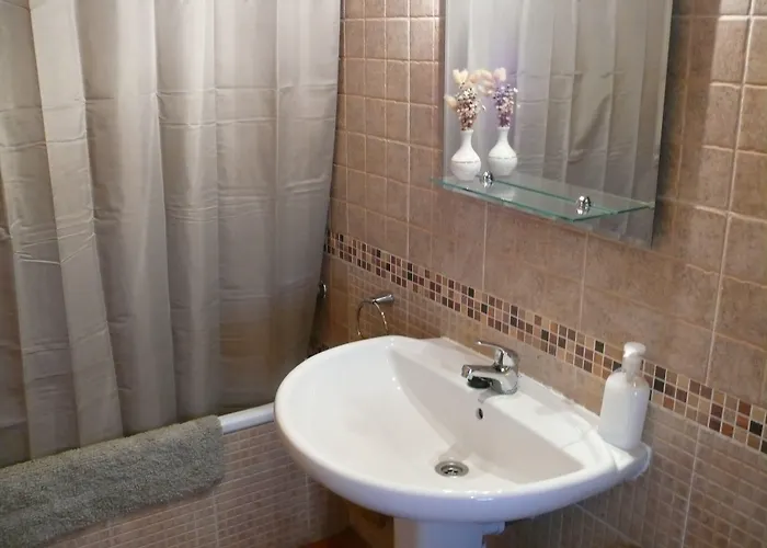 Duquesa De La Conquista De Avila 베가 드 산타 마리아