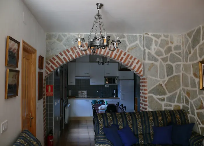 Duquesa De La Conquista De Avila 펜션 *