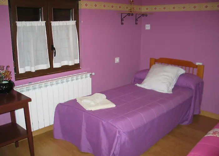 Duquesa De La Conquista De Avila 베가 드 산타 마리아